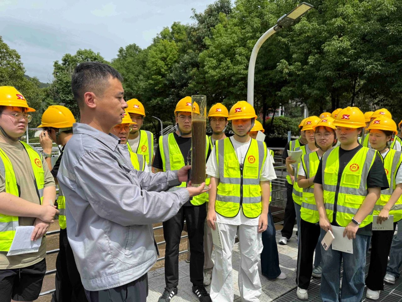 社会责任|水环境公司发展“党建引领促发展 J9集团教育共成长”公家盛开日活动 社会责任|水环境公司发展“党建引领促发展 J9集团教育共成长”公家盛开日活动